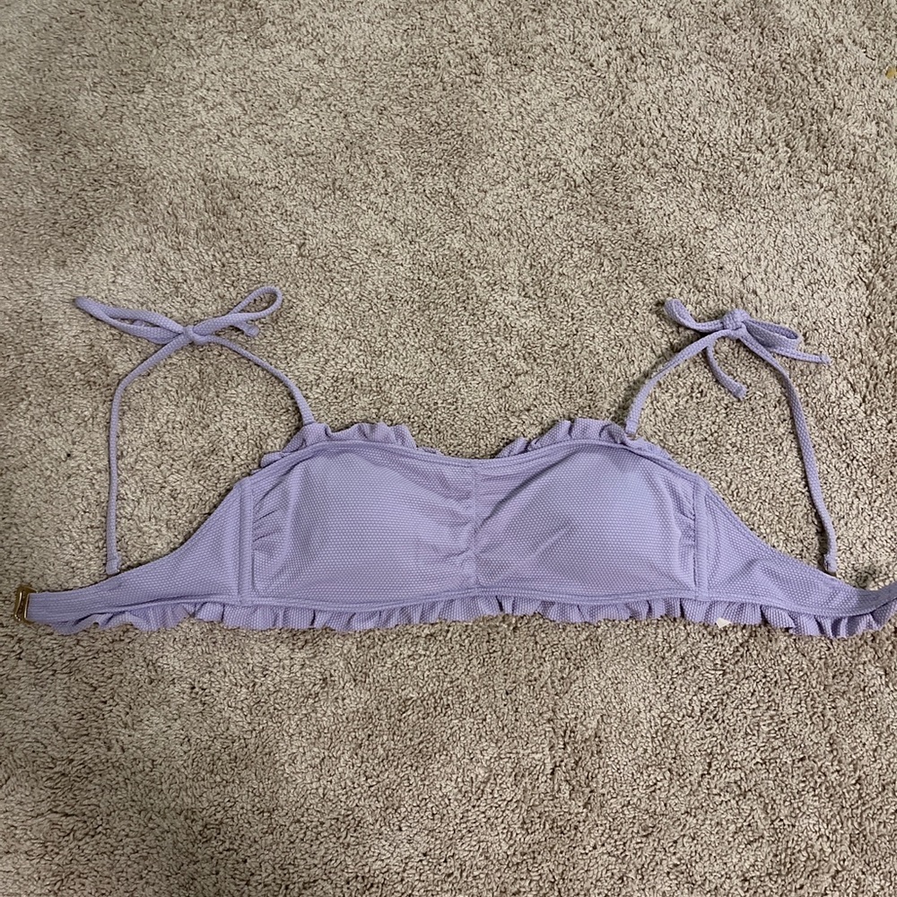 really cute light purple bikini top